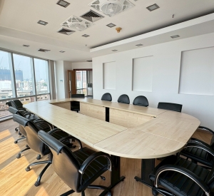 辉煌区 | Forum Tower 写字楼出租 130平米 75,000泰铢/月