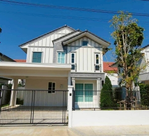 北榄府 | Villaggio 3 Srinakarin-Bangna 独栋别墅出租 4卧 160平米 75,000泰铢/月（可养小狗）