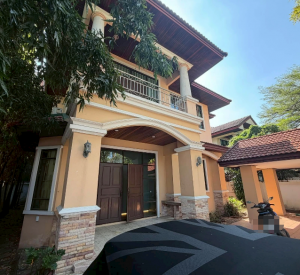 瓦他那区 | Pridi Banomyong巷 独栋别墅出租 3卧 388平米 90,000泰铢/月