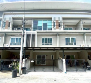 暖武里府 | Vision Smart Life 联排别墅出售 3卧 158平米 309万泰铢