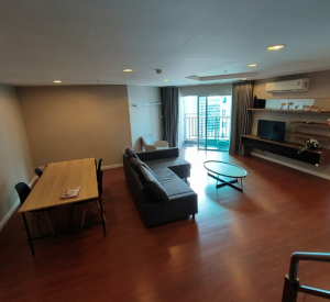 【中国业主】辉煌区 | Belle Grand Rama9 公寓出售 4卧 180平米 出售2000万泰铢