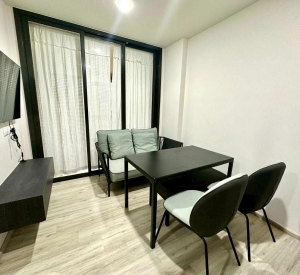 辉煌区 | XT Huaikhwang 公寓出租/售 1卧 35平米 20,000泰铢/月，出售490万泰铢