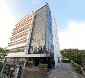 翁通郎区 | Chokchai 4 — Latphrao地段 办公楼出租 120/170平米  25,500-35,000泰铢/月