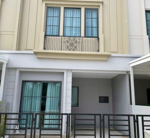 北榄府 | Siri Place Mega Bangna 联排别墅出租/售 2卧 100平米 出租28,000泰铢/月，出售489万泰铢