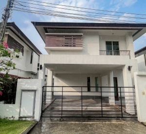 沙攀松区 | Nirvana Beyond Lite Rama 9 独栋别墅出租/售 3卧 225平米 出租43,000泰铢/月，出售1050万泰铢