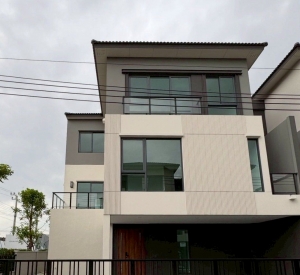 北榄府 | Baan Klang Mueng The Edition Bangna 2 联排别墅出租 4卧 320平米 125,000泰铢/月