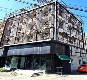 吞武里区 | Tha Phra - Phetkasem地段 4个相连的商铺出租 447.2平米 90,000泰铢/月（可注册公司）