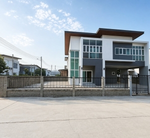 大城府 | La Villa Posh Ayutthaya 独栋别墅出售 4卧 283平米 780万泰铢