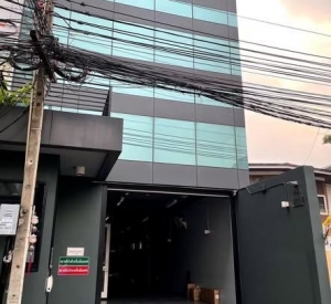 瓦他那区 | Thonglor 23 独栋办公住宅出租 瓦他那区900平米 租金230,000泰铢/月