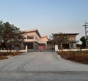 佛统府 | Salaya 仓库办公楼出租/出售 1400平米 租金220,000泰铢/月 售价55,000,000泰铢