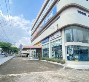 拉玛九区 | Rama 9独栋展示厅/总部办公楼出售/出租( 可注册公司) 2668平方米 售价22,000万泰铢 租金50万泰铢/月