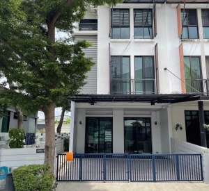 ​萱銮区 | Areeya Mandarina Sukhumvit 77联排别墅出租 3卧3卫200平方米 租金48,000泰铢/月 