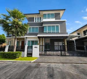 沙攀松区 | Grand Bangkok Boulevard Rama 9–Srinakarin豪华别墅出售/出租 5卧6卫500平方米 租金250,000泰铢/月 售价26,500,000泰铢
