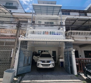 汇权区 | Sutthisan独栋住宅出租 4卧3卫320平方米 （可养宠物）【可注册公司】} 租金55,000泰铢/月