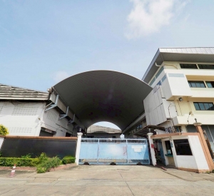 北榄府工厂出售 土地面积4莱355.1平方哇 建筑面积6,804.4平方米【紫色土地】 售价69,500,000泰铢