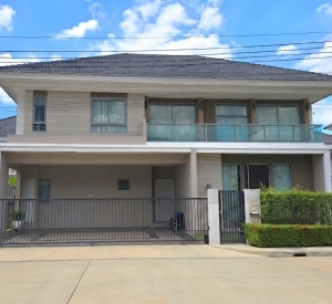 曼谷 沙攀松区 | Perfect Place Rama 9–Krungthep Kreetha独栋别墅出租 4卧5卫245平方米 租金95,000泰铢/月