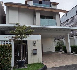 曼谷 Lat Phrao | Private Nirvana Residence独栋别墅出租 4卧3卫285平方米 租金150,000泰铢/月