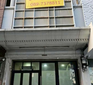曼谷 乍都节区 | Rama 9路精装Home Office出售/出租 400平方米 租金50,000泰铢/月 售价12,000,000泰铢