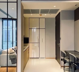曼谷 瓦塔纳区 | BEATNIQ Sukhumvit 32公寓出售/出租 1卧1卫43.42平方米 租金50,000泰铢/月 售价16,000,000泰铢