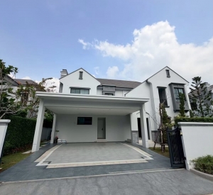 曼谷 沙攀松区 | Nantawan Rama 9独栋别墅出租 4卧5卫302平方米 带私人泳池 租金200,000泰铢/月 接受养宠物