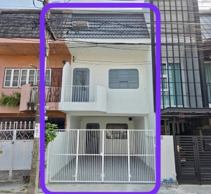 曼谷 拉抛区 | Chokchai 4 Soi 55两层联排别墅出租 3卧3卫120平方米 租金38,000泰铢/月，可注册公司，允许养宠物