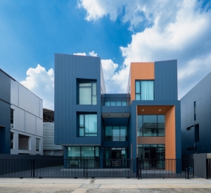 北榄府 邦披县 | WERKK King Kaew–Suvarnabhumi Home Office出售 443.35平方米 售价24,000,000泰铢