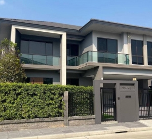 北榄府 邦披县 | The Palm Bangna–Wongwaen豪华独栋别墅出租 4卧4卫280平方米 租金80,000泰铢/月