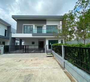 曼谷 邦纳区 | The City Sukhumvit-Onnut独栋别墅出租 4卧5卫252平方米 租金90,000泰铢/月