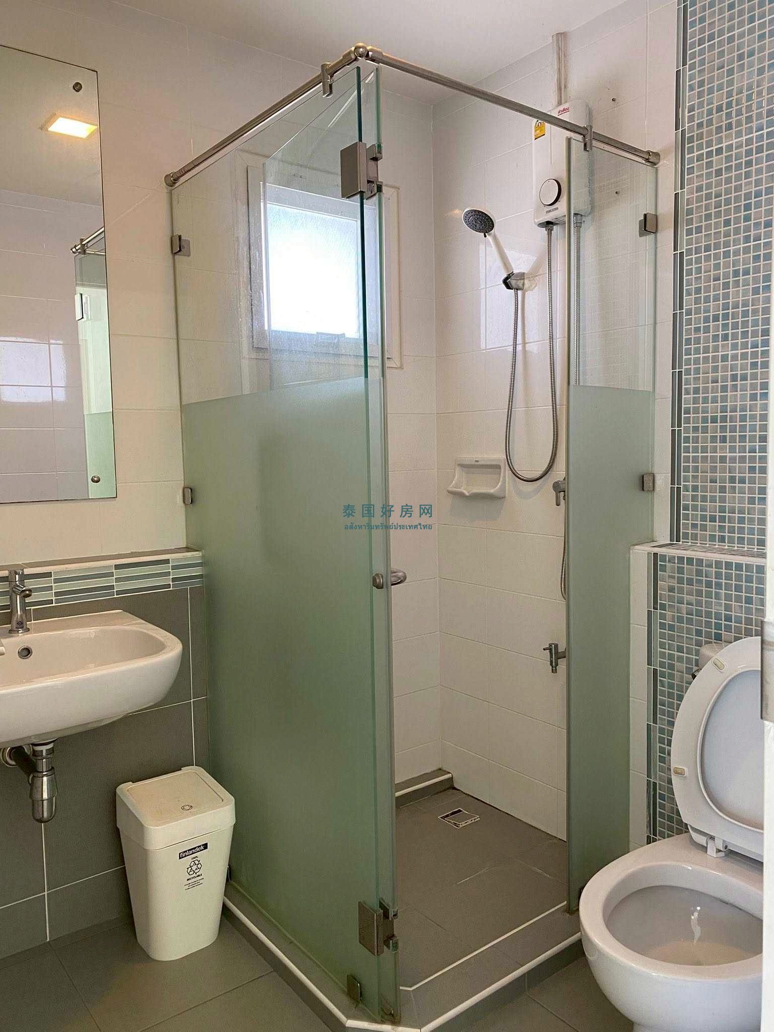 1781153855629981.jpg