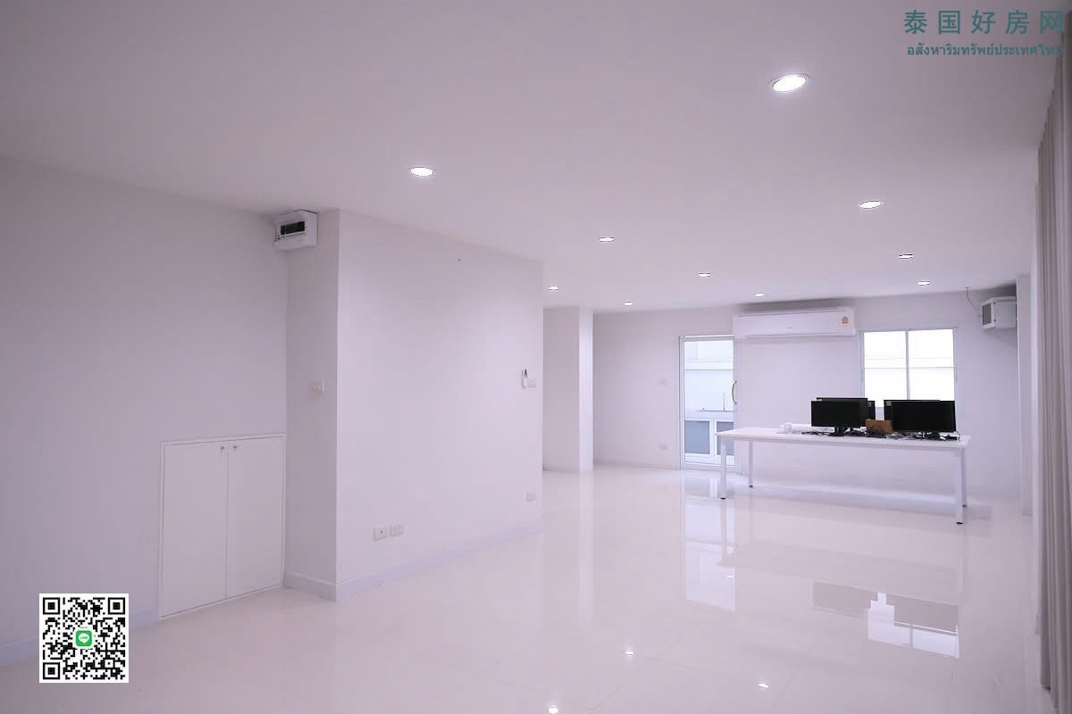 1785810156866614.jpg